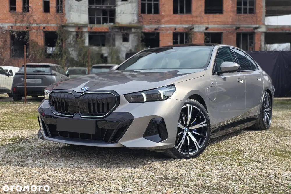 BMW Seria 5 540d xDrive mHEV M Sport - 4
