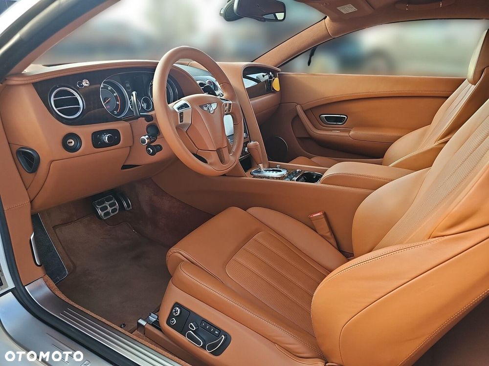 Bentley Continental GT - 10