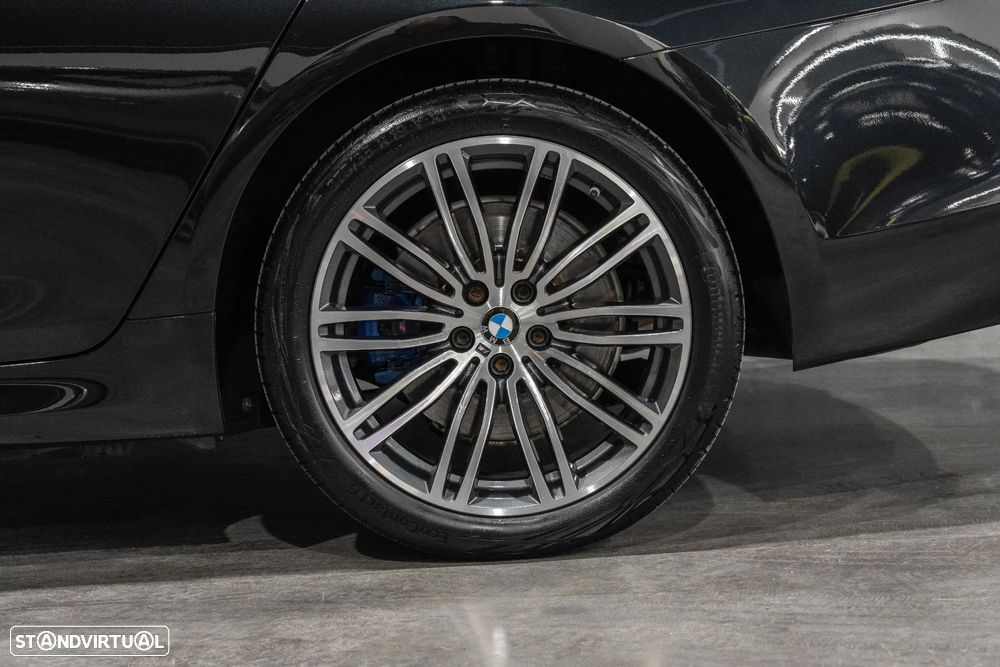 BMW 530 e iPerformance Pack M - 33
