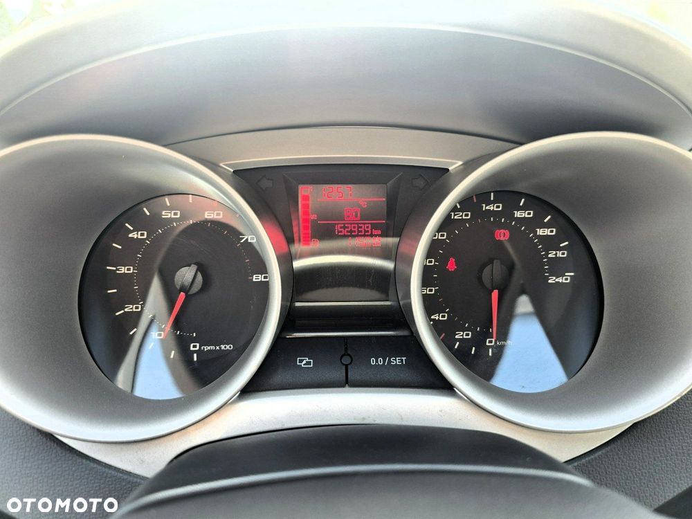 Seat Ibiza 1.4 16V Style - 29