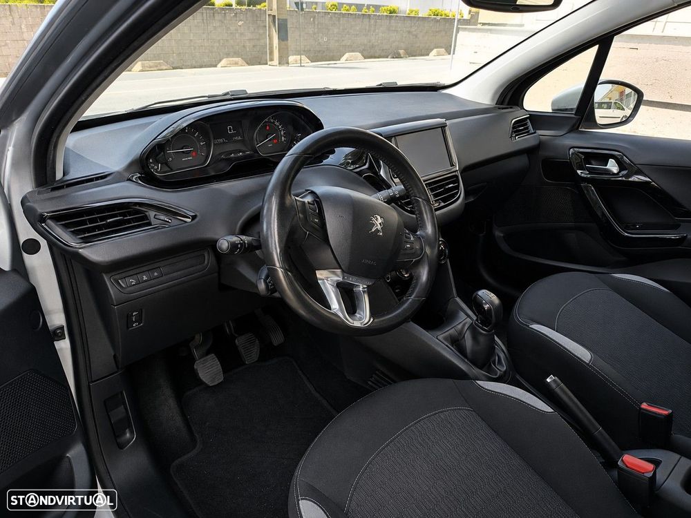 Peugeot 208 1.2 PureTech Active - 9