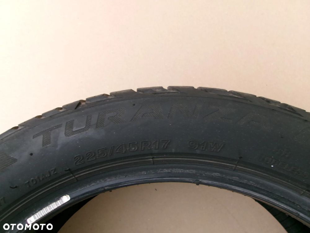 Opony BRIDGESTONE Turanza T001 225/45R17 - 2
