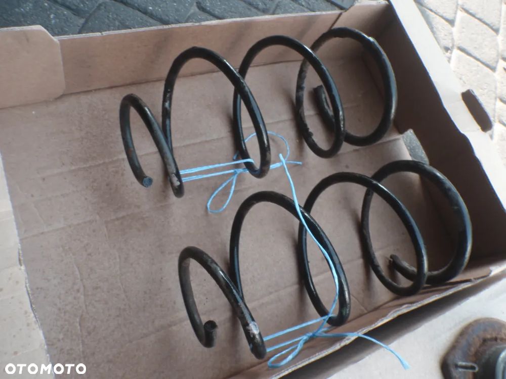 sprężyna poduszka talerzyk łożysko amortyzatora przód  fiat seicento cinquecento cc 700 900 1.1 - 2