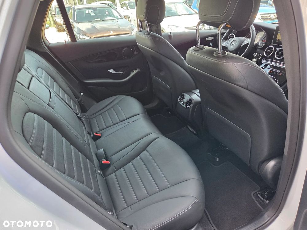 Mercedes-Benz GLC 250 4Matic 9G-TRONIC - 13