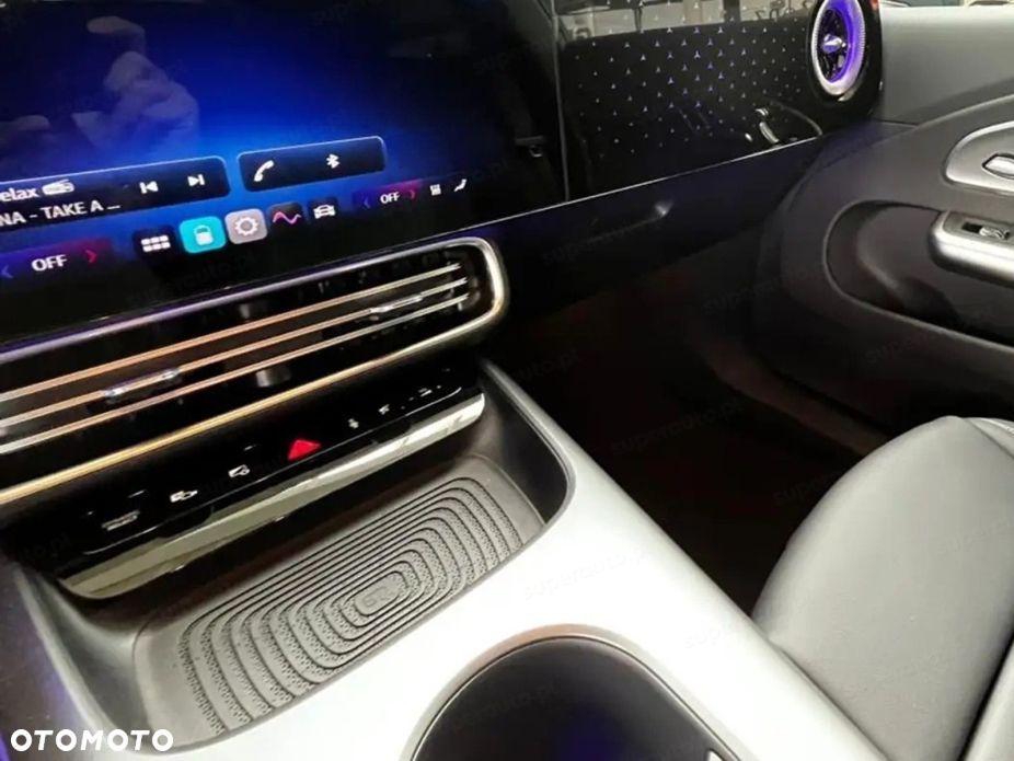 Mercedes-Benz CLA - 7