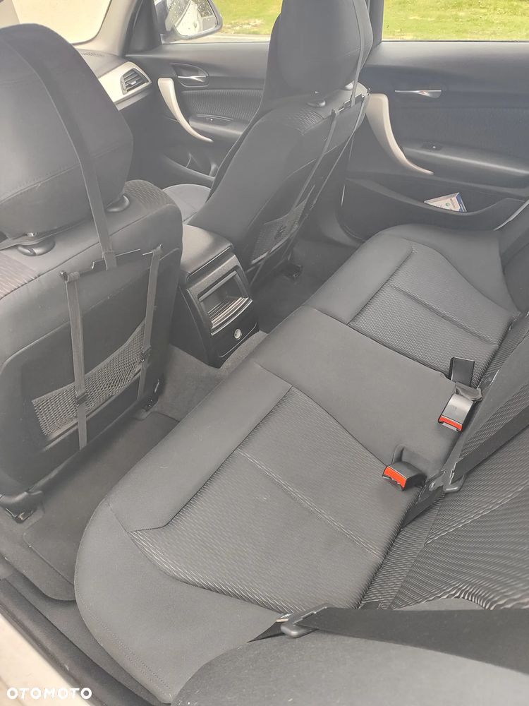 BMW Seria 1 116d - 10
