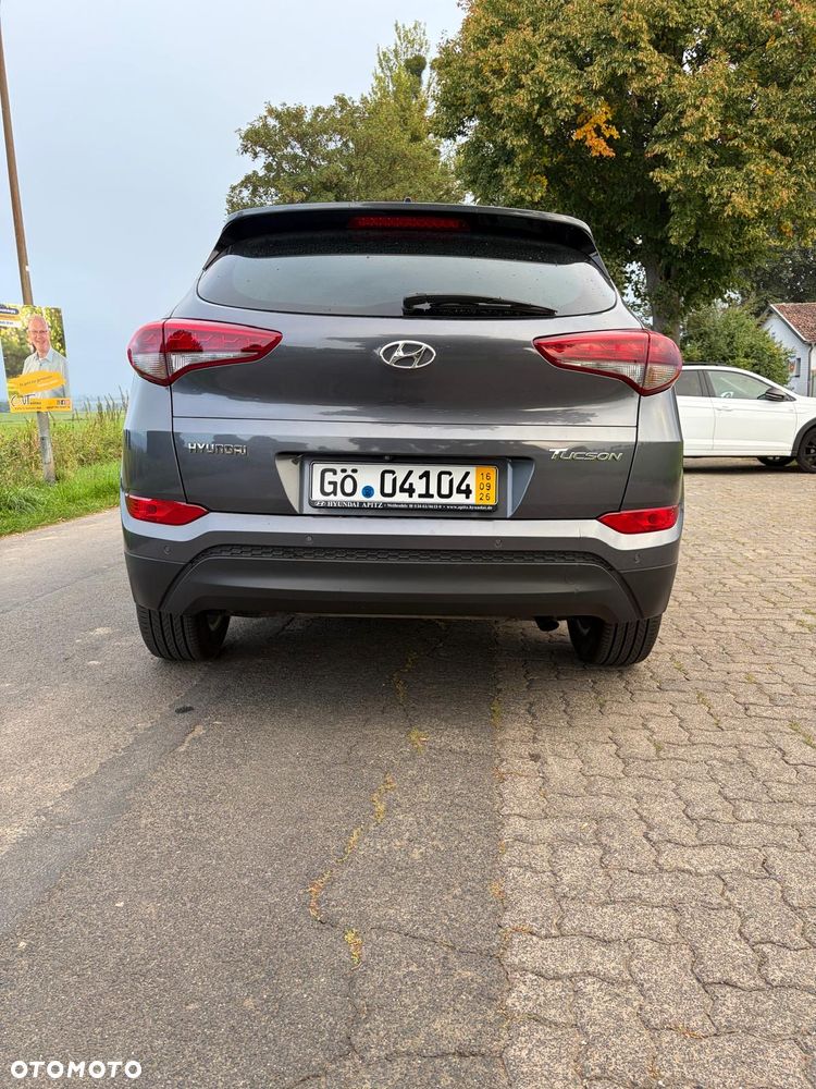 Hyundai Tucson 1.7 CRDI BlueDrive Design 2WD DCT - 17
