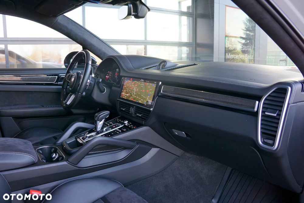 Porsche Cayenne Coupe GTS - 21