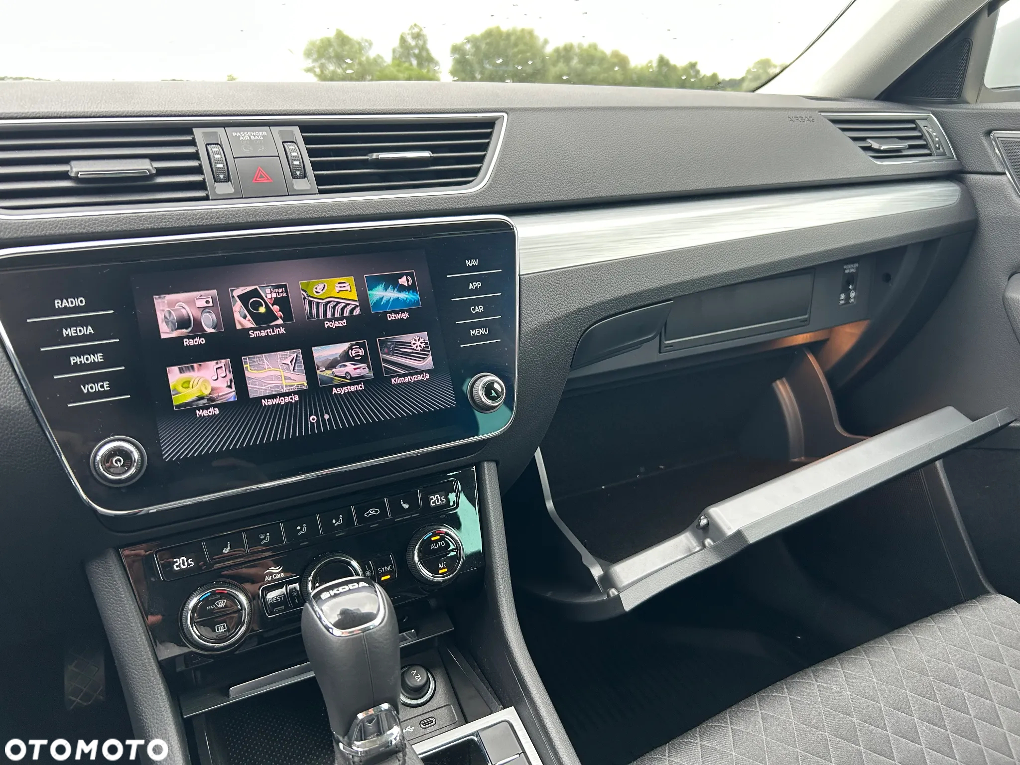 Skoda Superb 1.5 TSI Ambition DSG - 28