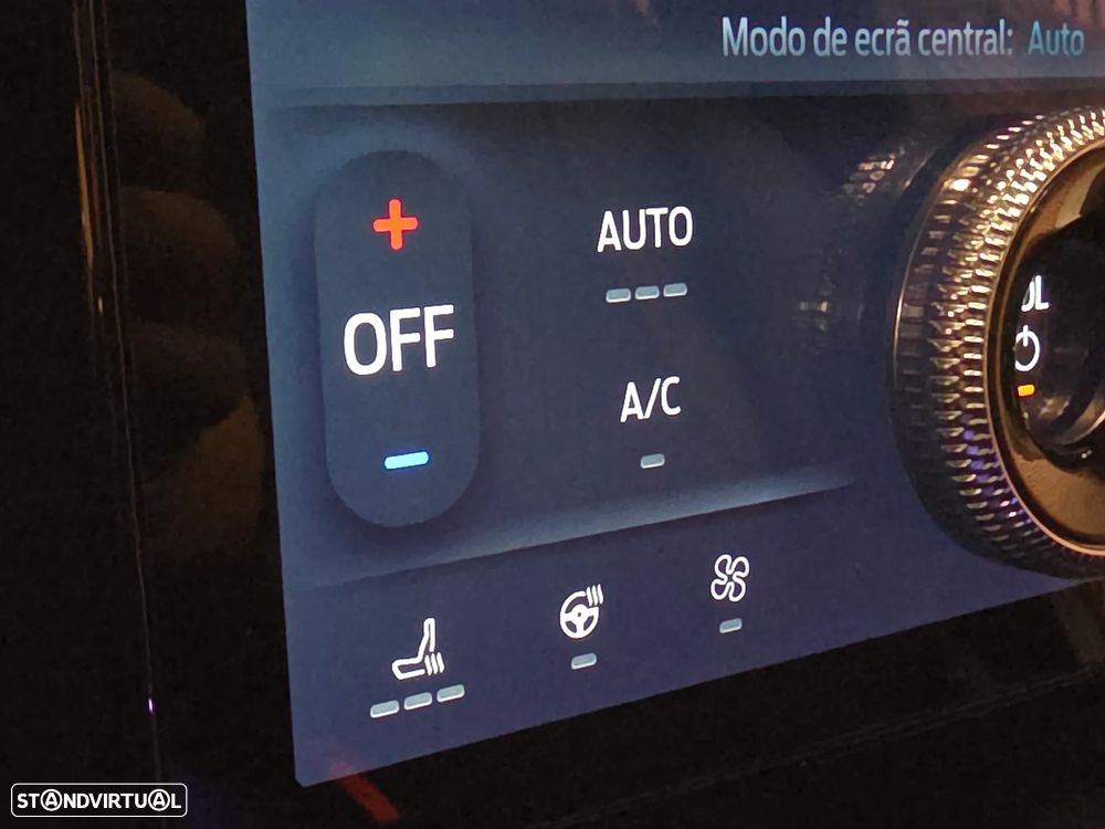 Ford Mustang Mach-E AWD PREMIUM - 17