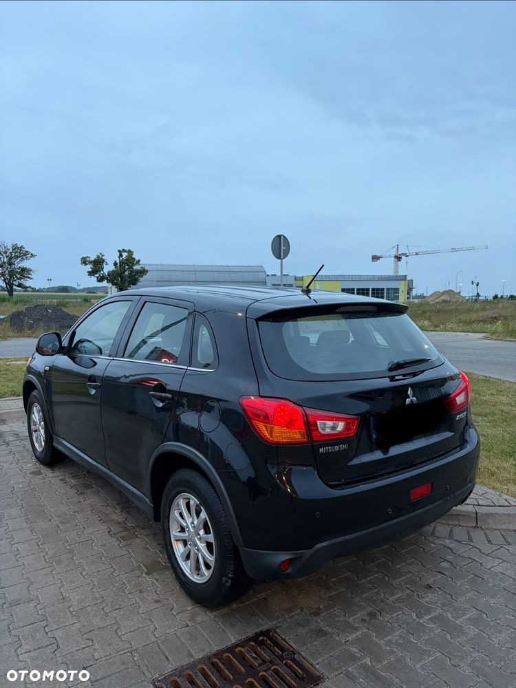 Mitsubishi ASX - 4