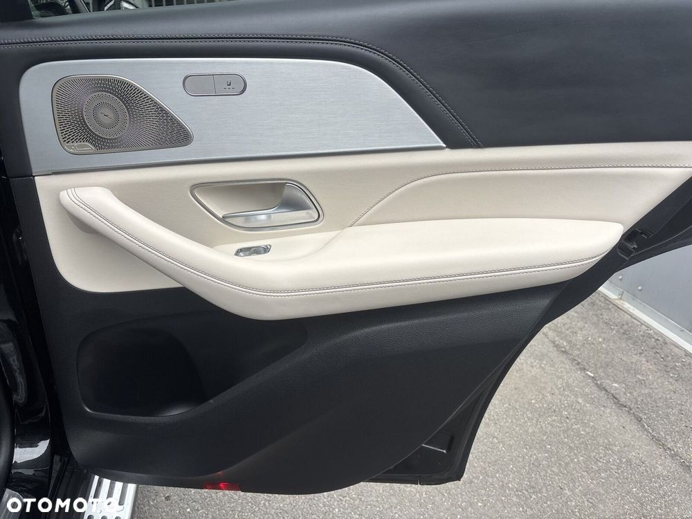 Mercedes-Benz GLE - 22