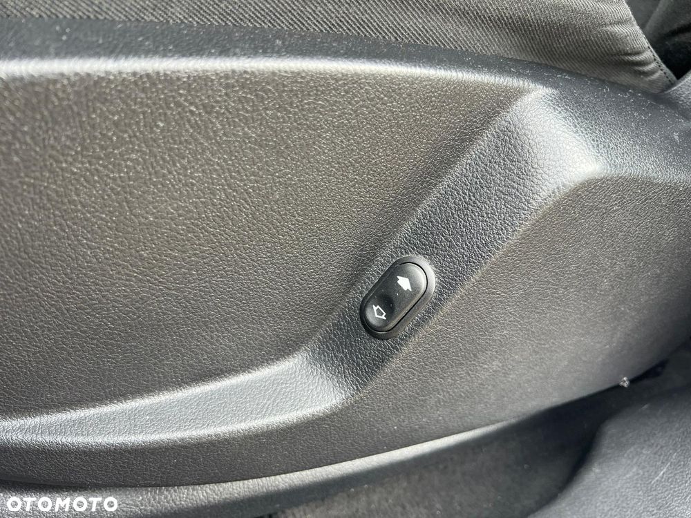 Ford S-Max - 31
