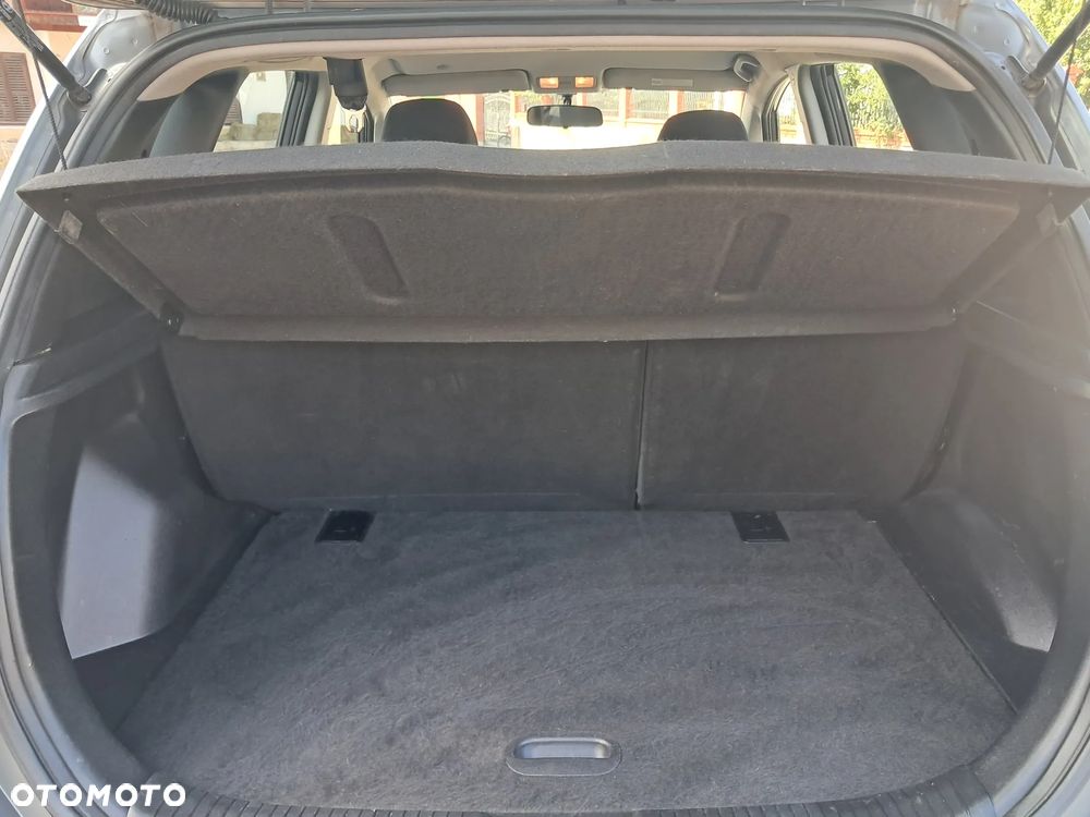 Hyundai ix20 1.4 blue Comfort - 12