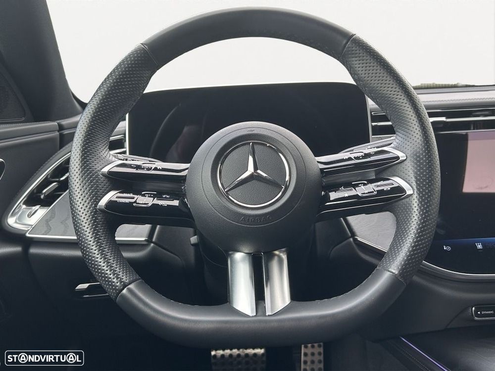 Mercedes-Benz E 300 - 11
