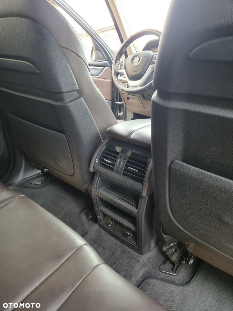 BMW X5 xDrive30d - 14