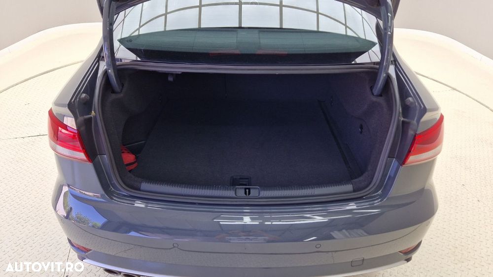 Audi A3 2.0 35 TDI S tronic quattro Sport - 21