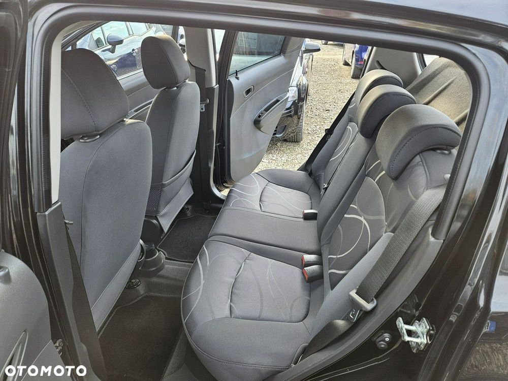 Chevrolet Spark - 9