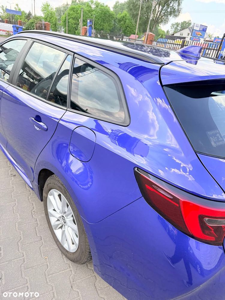 Toyota Corolla - 13