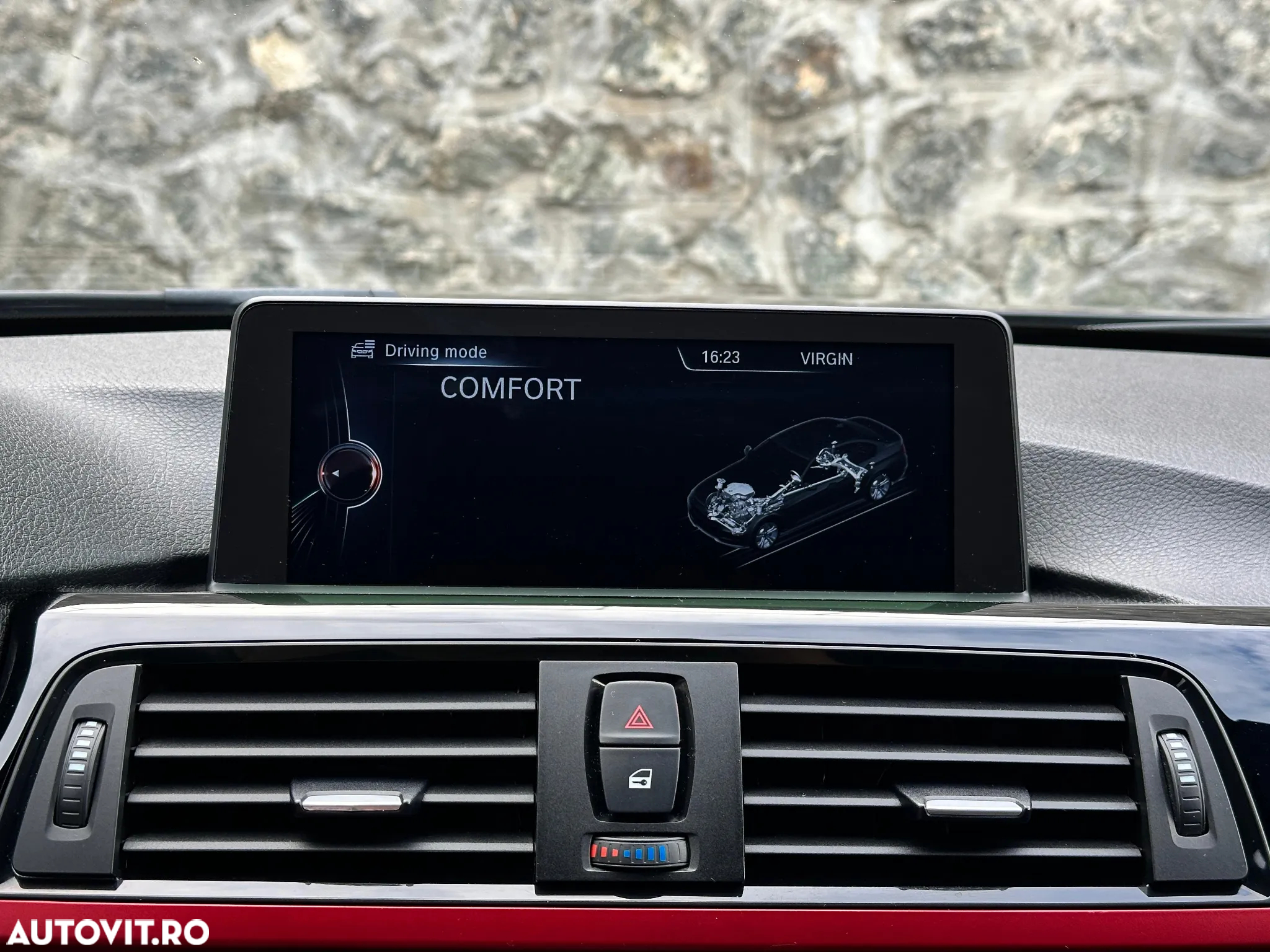 BMW Seria 3 320i Aut. Sport Line - 21