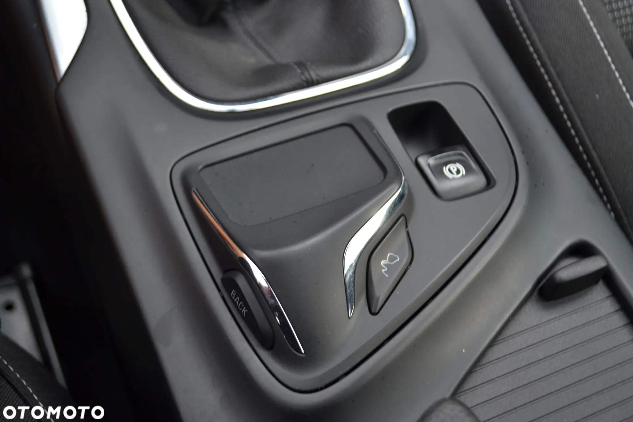 Opel Insignia - 24