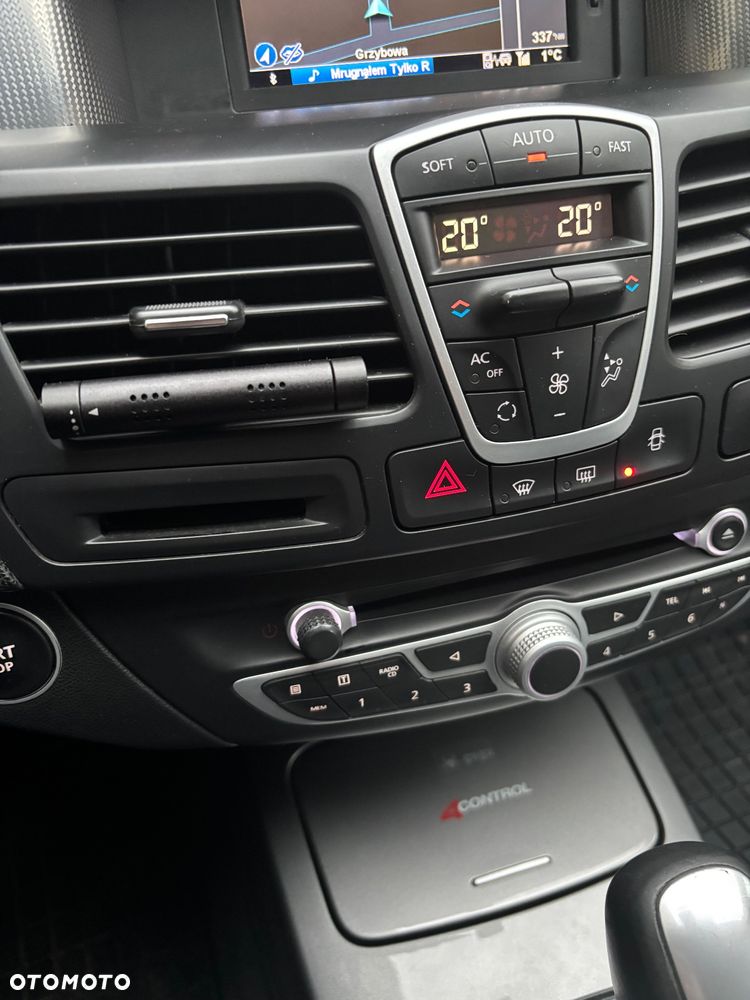 Renault Laguna 2.0 dCi Bose Edition - 15