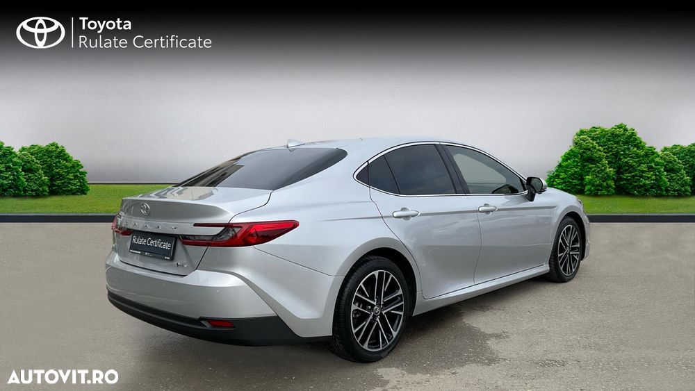 Toyota Camry ver-2-5-hybrid-exclusive - 8