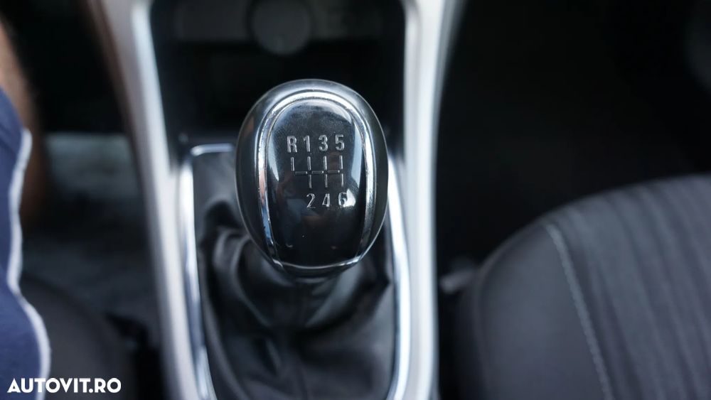 Opel Astra 2.0 CDTI DPF Innovation - 23