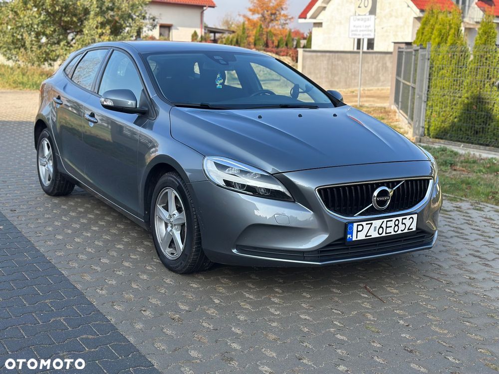 Volvo V40