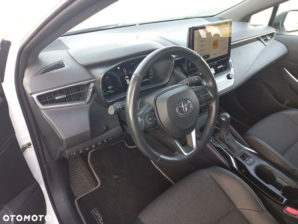 Toyota Corolla 1.8 Hybrid Style - 17
