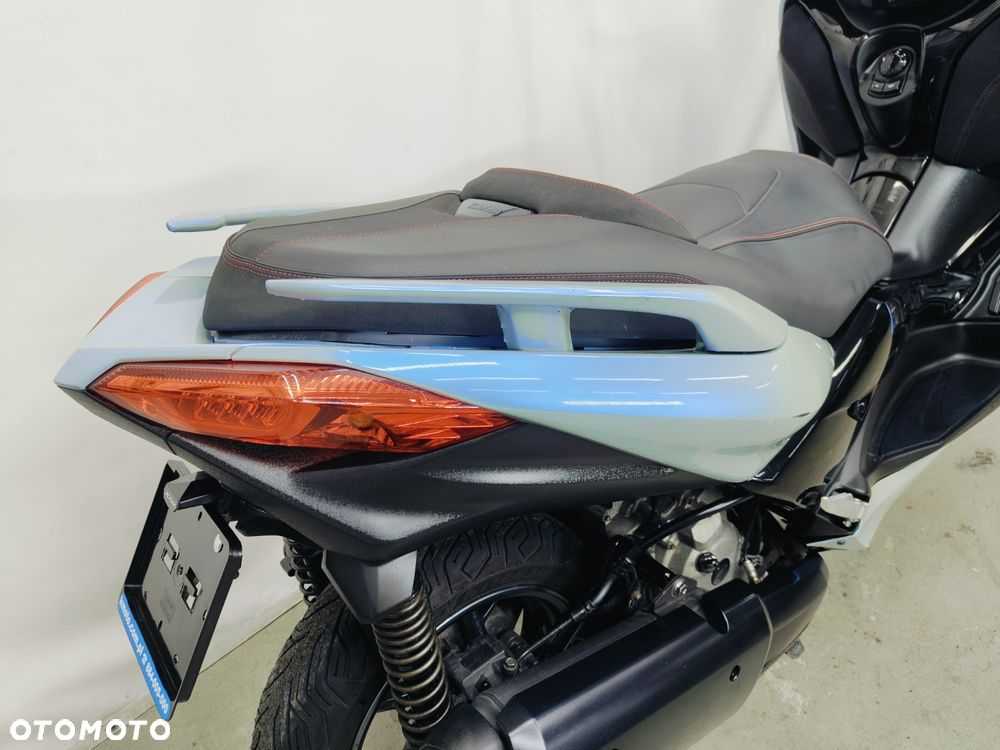 Yamaha X-max - 6