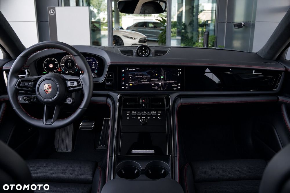 Porsche Panamera GTS - 18