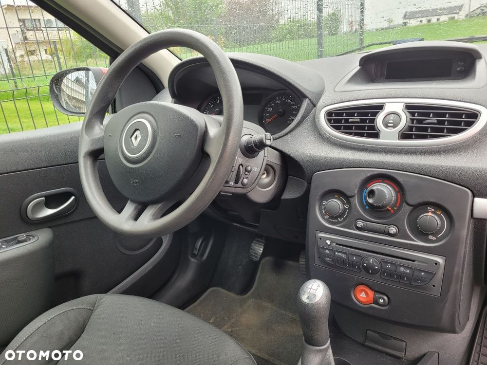 Renault Clio 1.2 16V Alize - 6