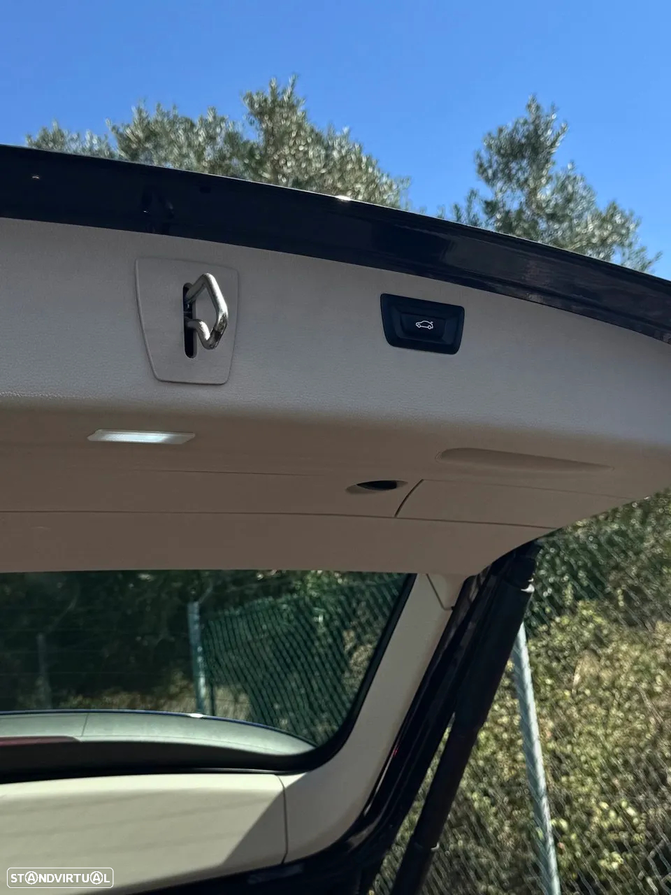 BMW 318 d Touring Auto Line Modern - 16