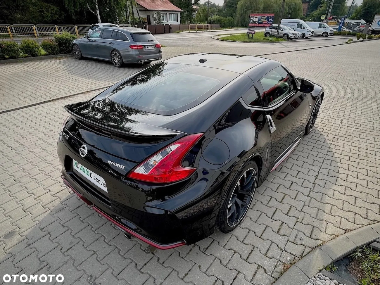 Nissan 370 Z - 7