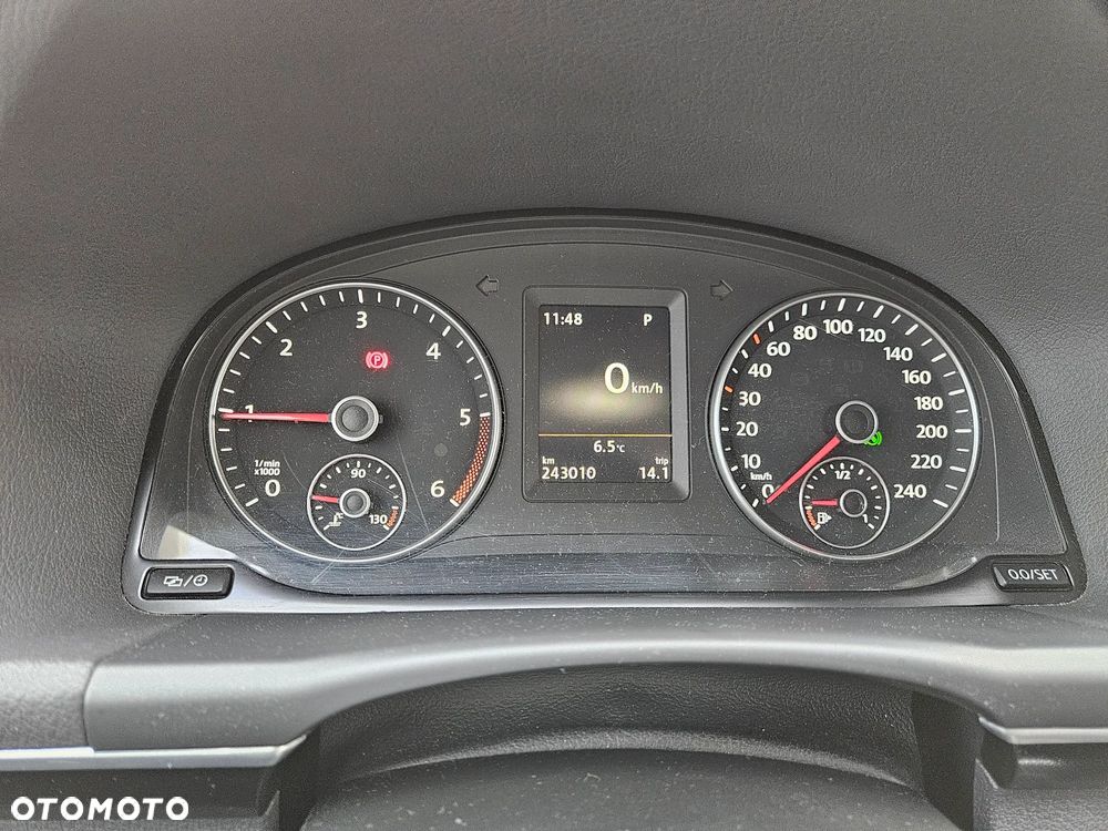 Volkswagen Touran 2.0 TDI DPF DSG Highline - 11