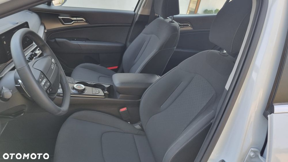 Kia Sportage 1.6 T-GDI HEV Business Line 2WD - 11