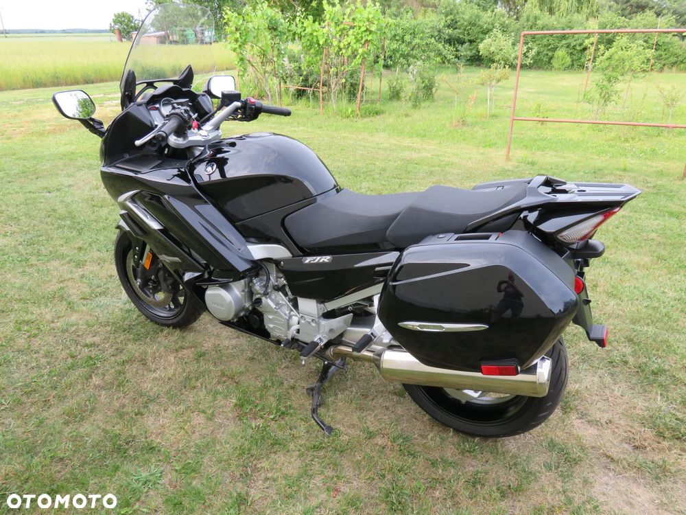 Yamaha FJR - 13