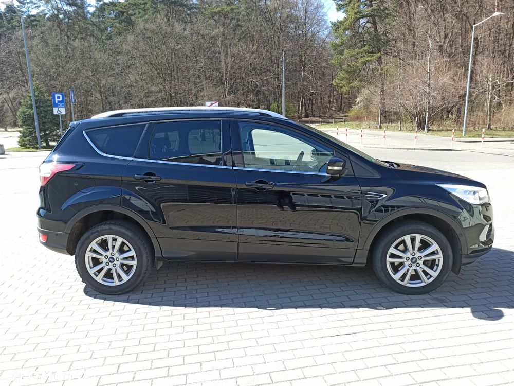 Ford Kuga - 2