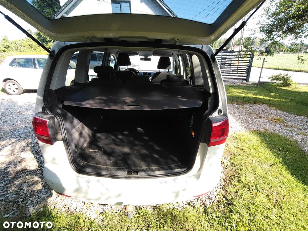Volkswagen Touran 1.4 TSI Cross DSG - 29