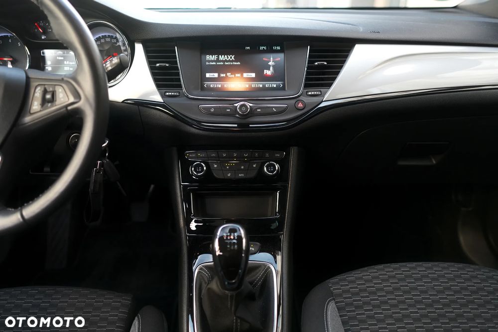 Opel Astra 1.2 T GS S&S - 21
