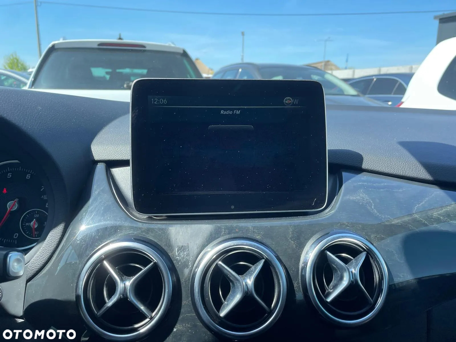 Mercedes-Benz Klasa B 250 4Matic 7G-DCT AMG Line - 13