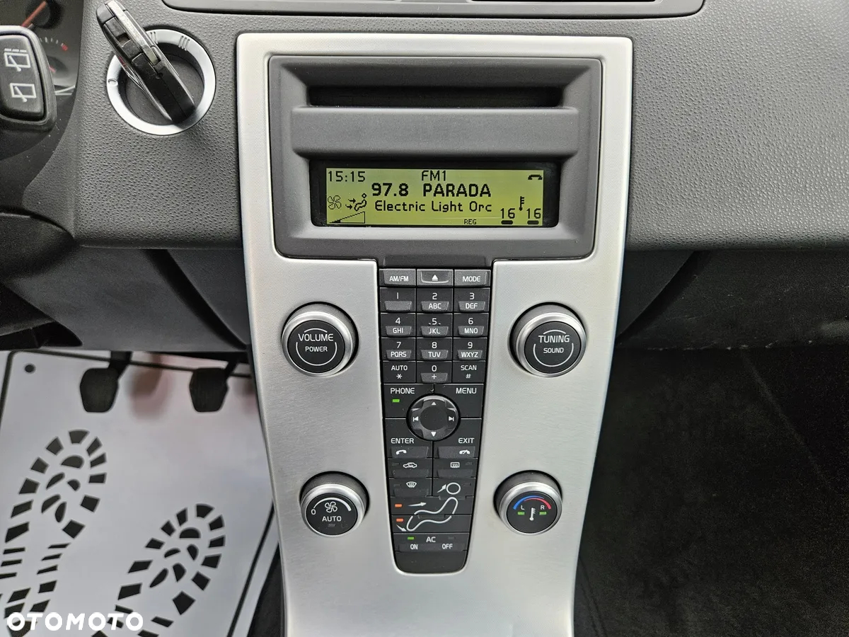 Volvo V50 2.0 Momentum - 27