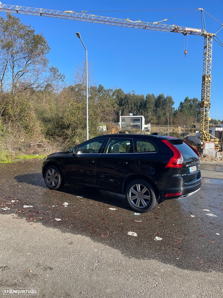 Volvo XC 60 2.0 D4 Momentum - 5