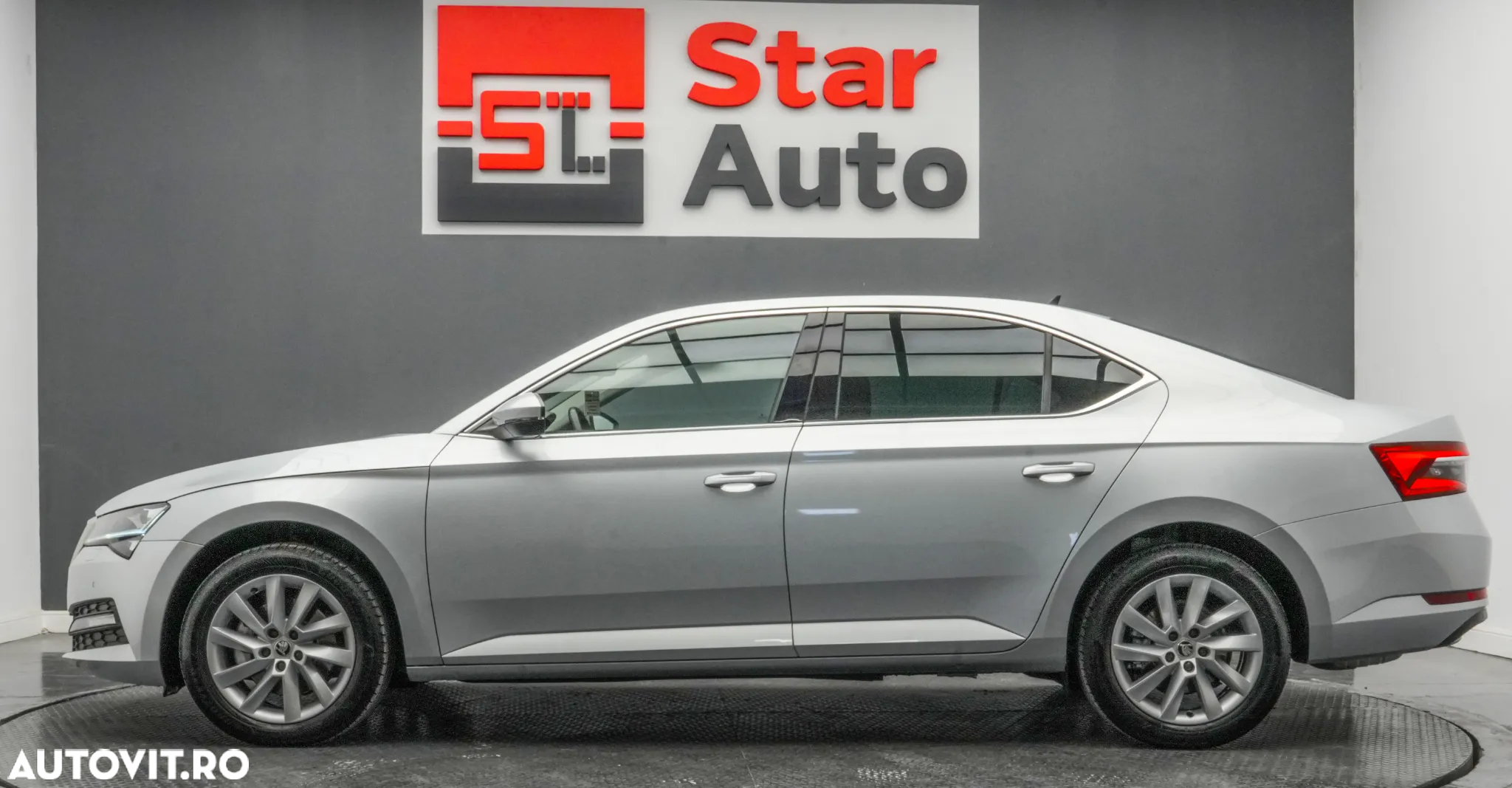 Skoda Superb 1.5 TSI DSG Ambition - 8