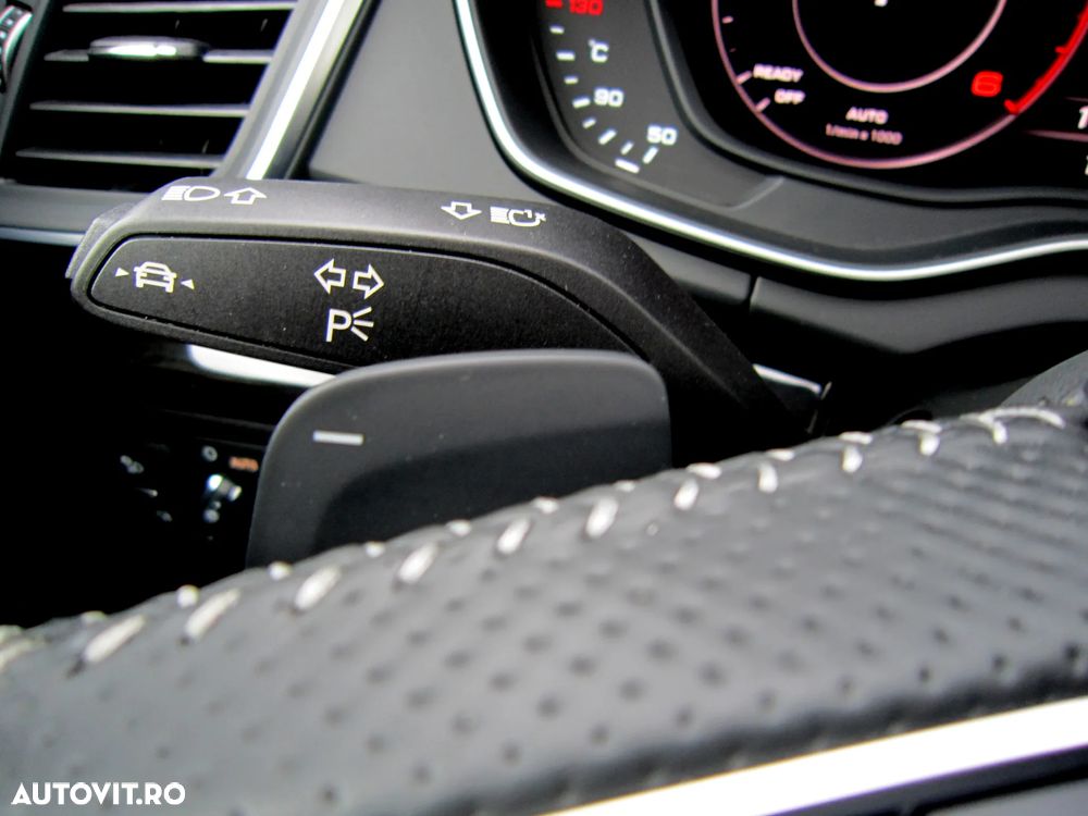 Audi Q5 40 TDI quattro S tronic S line - 33