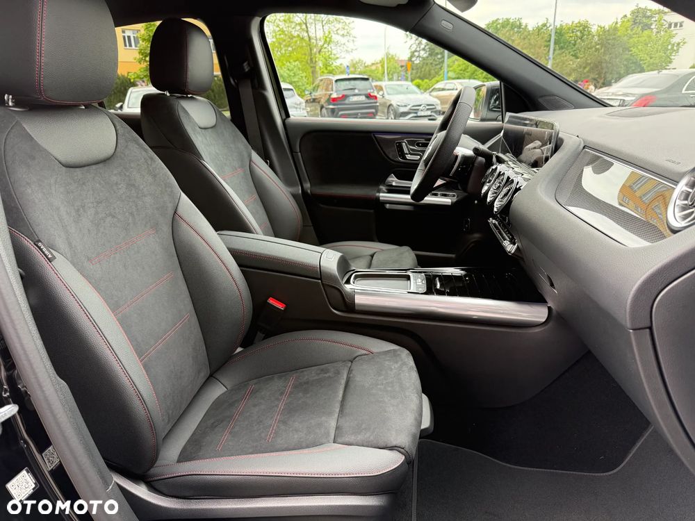 Mercedes-Benz GLA 200 AMG Line - 21