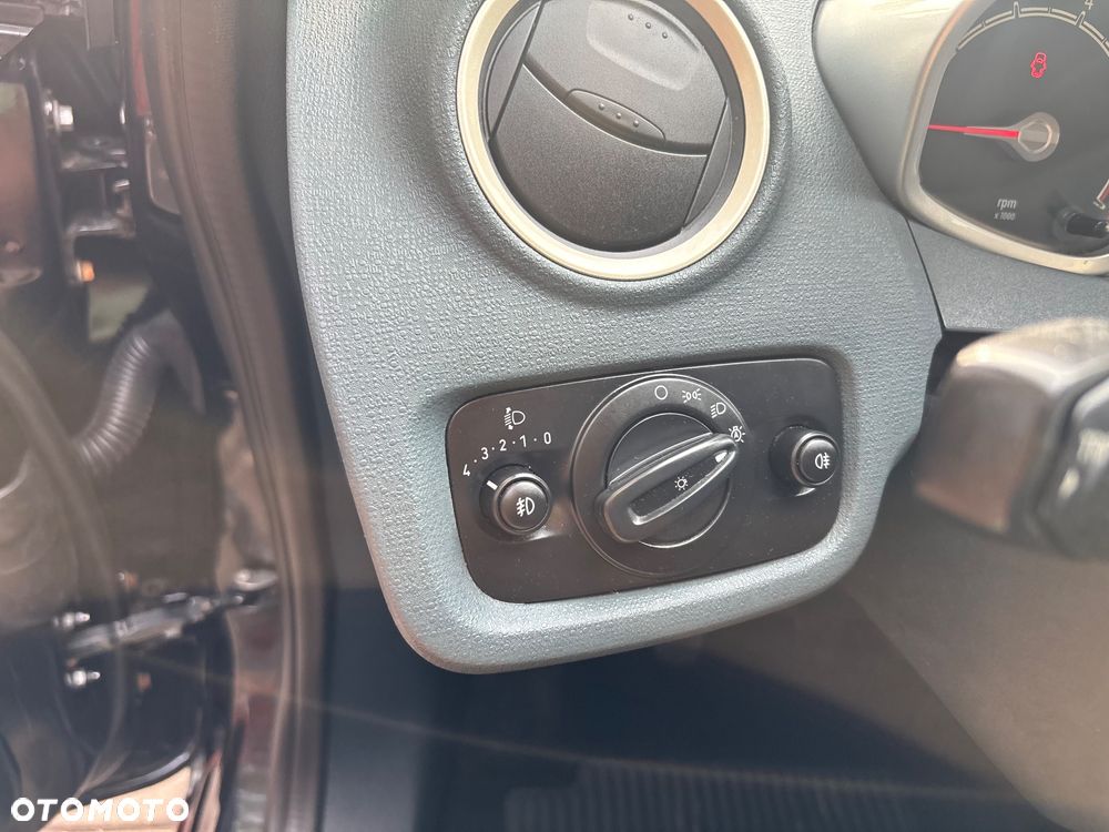 Ford Fiesta 1.4 Ghia - 22