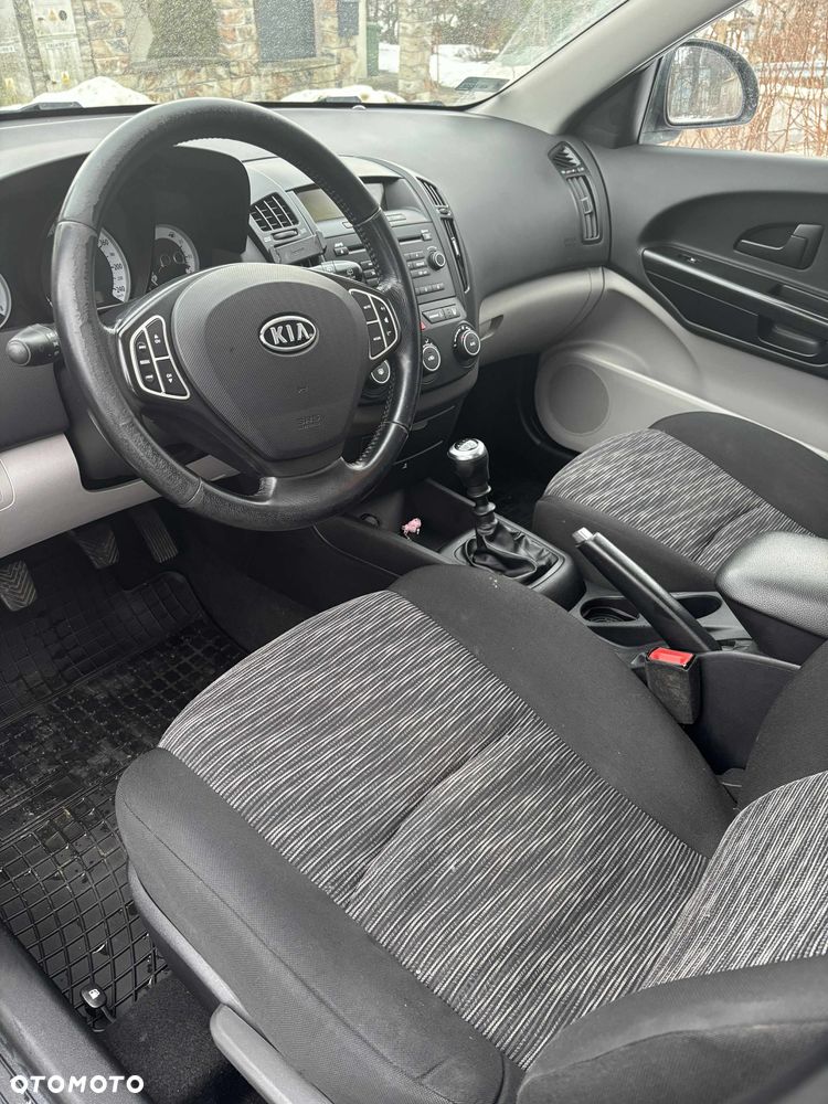 Kia Ceed 1.4 CVVT LX - 16