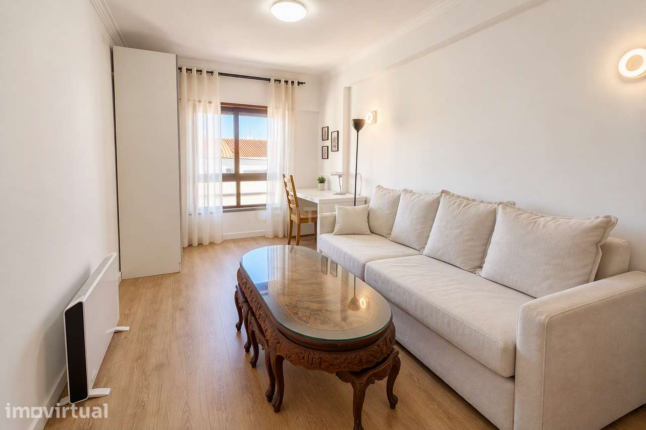 Apartamento T2 em bom estado Charneca de Caparica - Grande imagem: 4/26